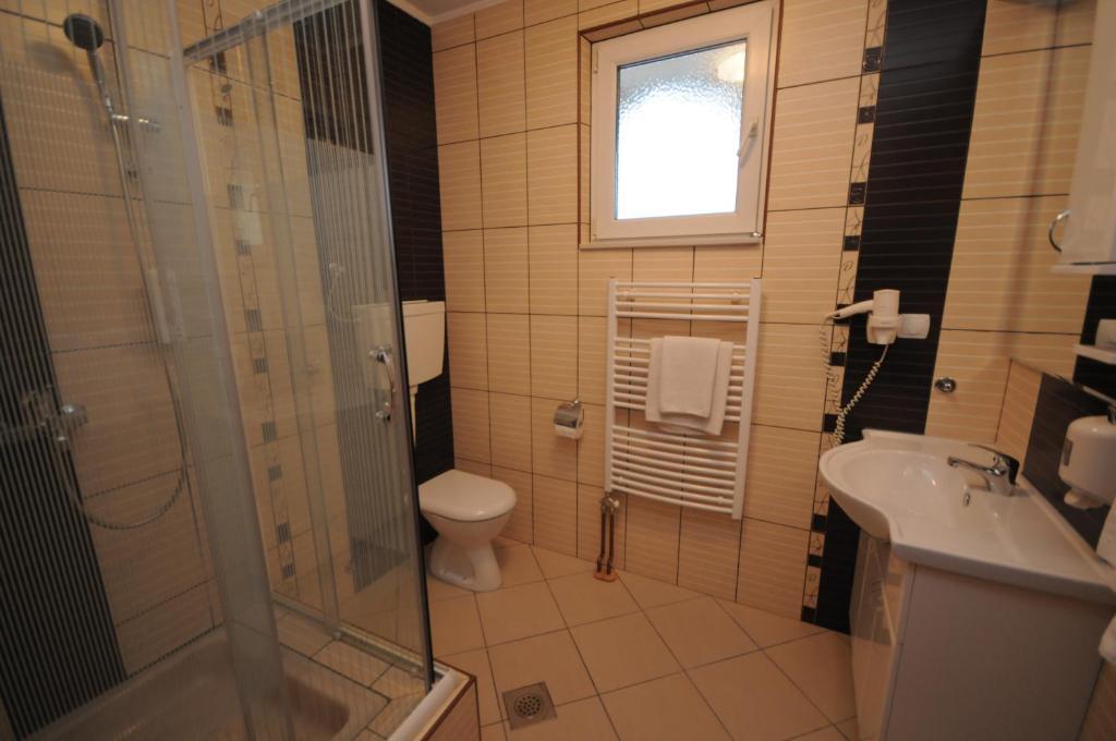Golden Card Motel Banyaluka Oda fotoğraf