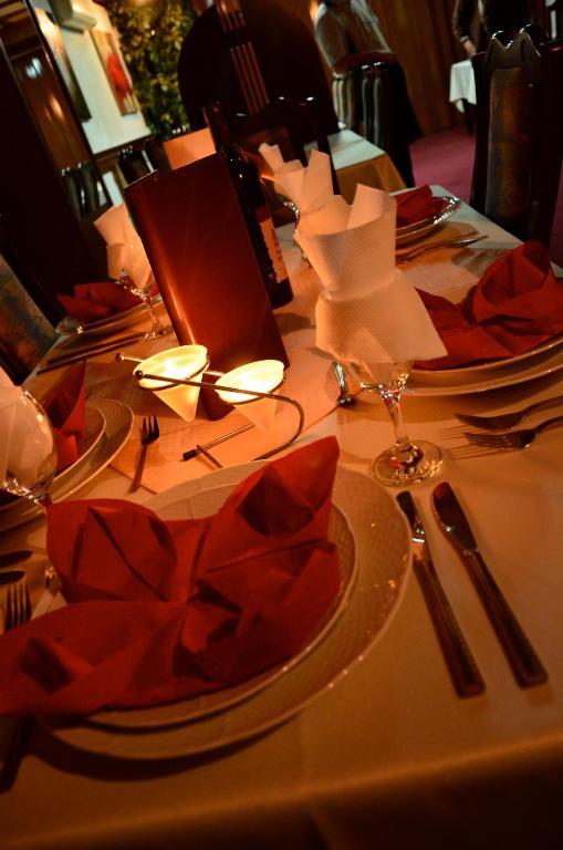 Golden Card Motel Banyaluka Dış mekan fotoğraf