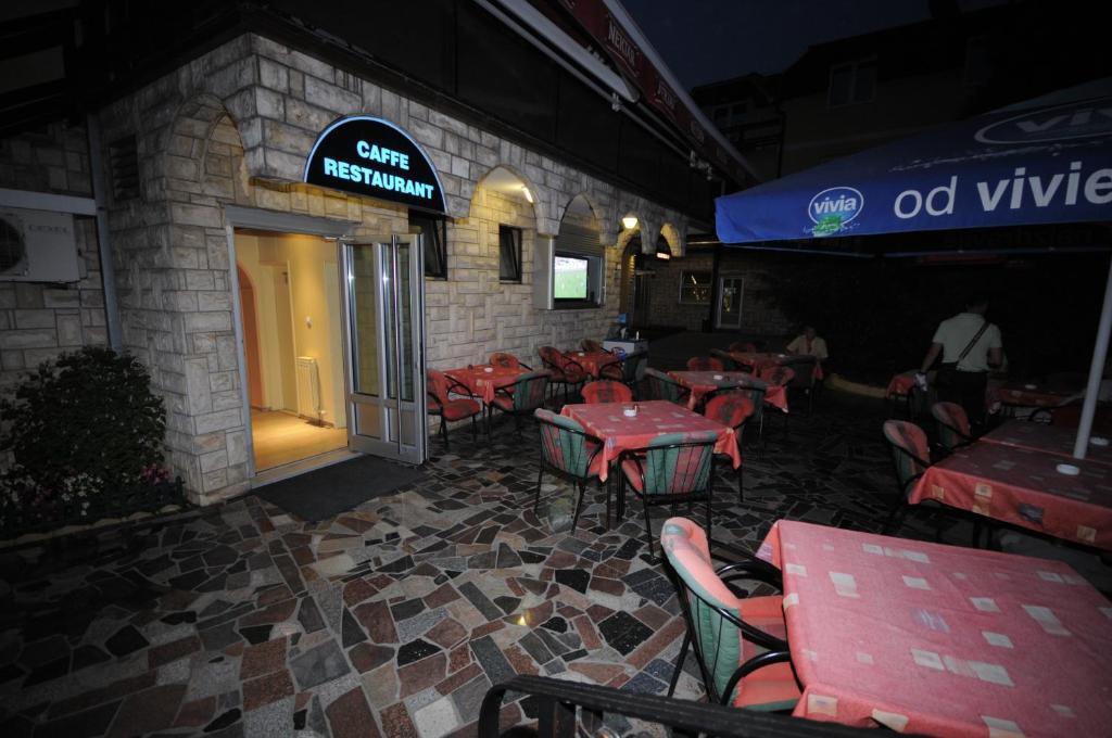 Golden Card Motel Banyaluka Dış mekan fotoğraf